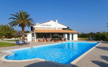 Sandy Beach Villas & Appartementen