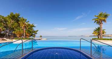 Le Meridien Lav