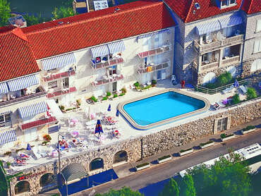 Hotel Komodor
