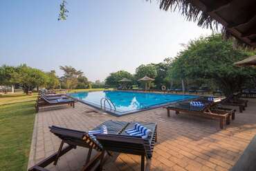 Camellia Resort & Spa