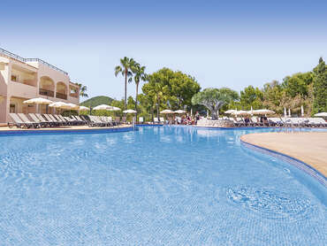 Invisa Hotel Club Cala Blanca