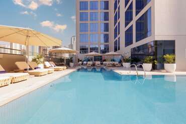 Holiday Inn Dubai Village Circle