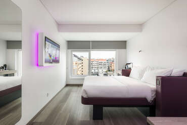 Yotel Porto	