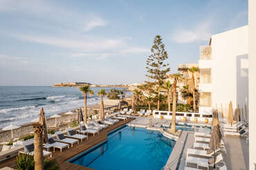 Petradi Beach Lounge Hotel