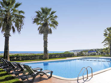 Meia Praia Lagos Beach Club Apartments