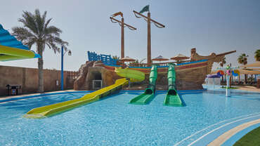 Hilton Salwa Beach Resort