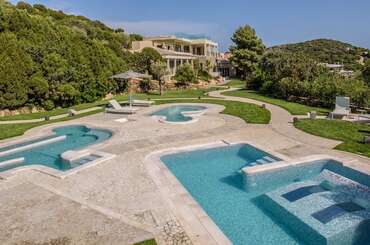 Conrad Chia Laguna Sardinia