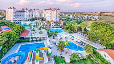 Serenis Hotel