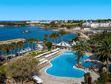 Coral Beach Hotel & Resort