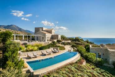 Aria Estate Suites & Spa