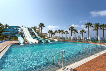Vikingen Infinity Resort & Spa