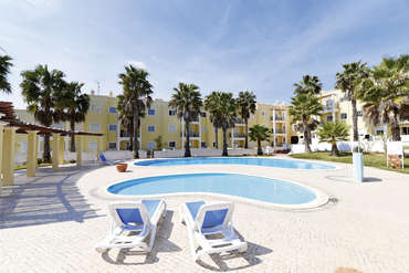 Praia Da Lota Apartments