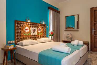 Aris Hotel