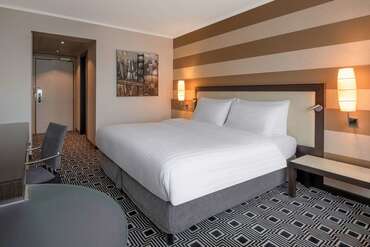 Hilton Geneva Hotel & Conference Centre