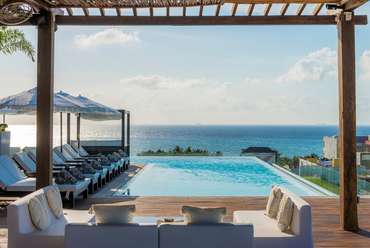 The Fives Downtown Hotel & Residences Curio Collection by Hilton