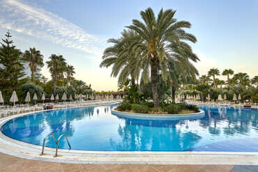 Seaden Sea World Resort & Spa