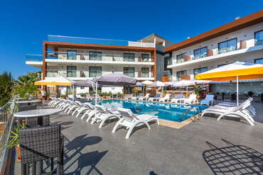 Rhapsody Hotel & Spa