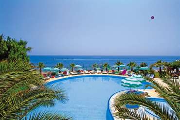Anitas Beach Hotel