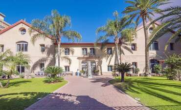 Dwo Valencia by Checkin