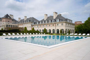 Dream Castle Hotel