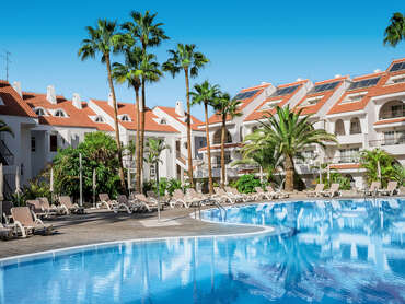 Paradise Park Fun Lifestyle Hotel