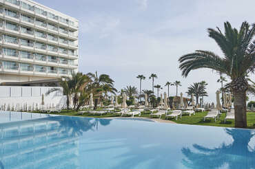 Sunrise Beach Hotel