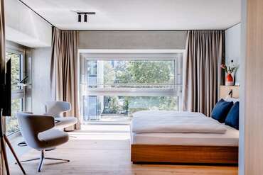 The Flag West M