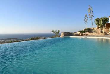 Mythic Exclusive Retreat