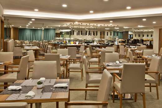 Een foto van de faciliteiten bij Ramada by Wyndham Lisbon