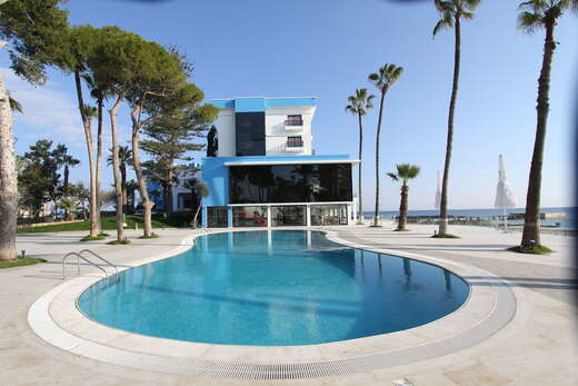 Arkin Palm Beach Hotel