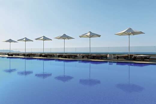 Een foto van het zwembad bij Boutique 5 Hotel & Spa