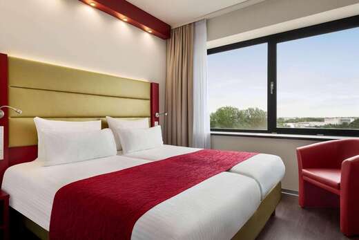 Amedia Amsterdam Airport by Wyndham