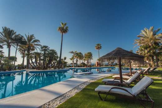 Een foto van het zwembad bij Kempinski Hotel Bahia Estepona