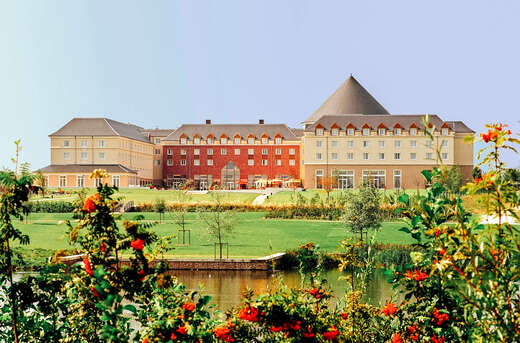 Grand Magic Hotel