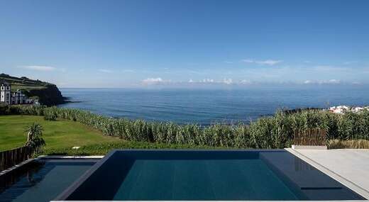 Ein Foto vom Pool im Sul Villas & Spa