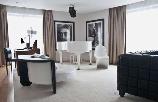 Een foto van Hard Days Night Hotel