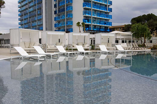 BG Tonga & Suites Tower Design Hotel