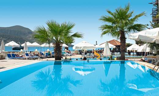 Een foto van het zwembad bij Hotel Pirat