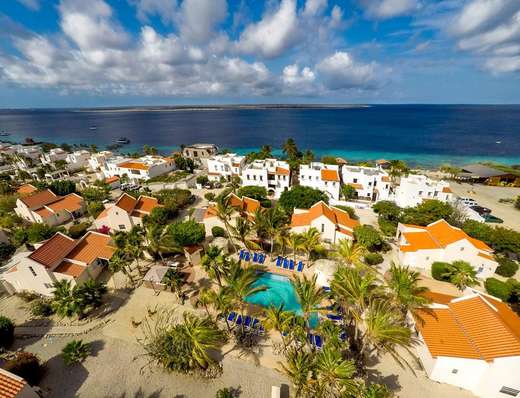 Een foto van het zwembad bij Hamlet Oasis Resort Bonaire