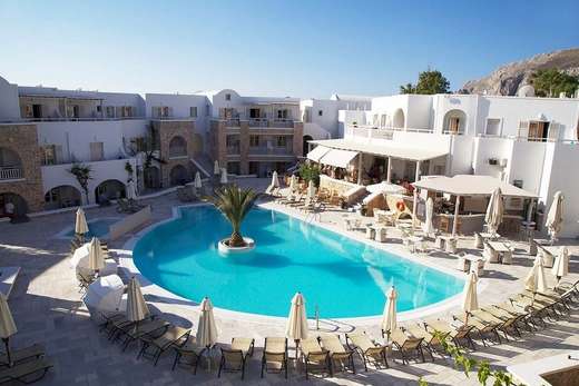 Een foto van het zwembad bij Aegean Plaza Hotel