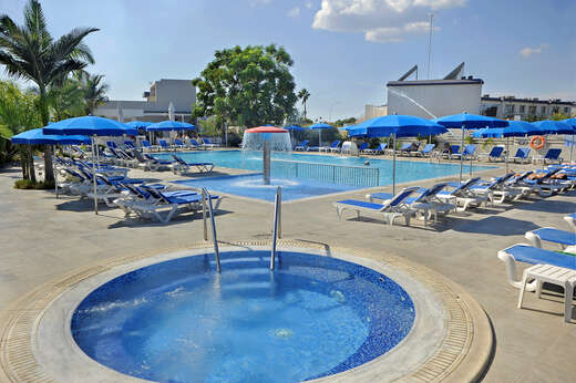 Ein Foto Euronapa Hotel Apartments