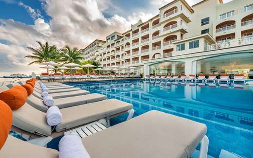 Een foto van een overzicht van Cozumel Palace