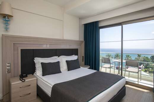 Een foto van Falcon Hotel