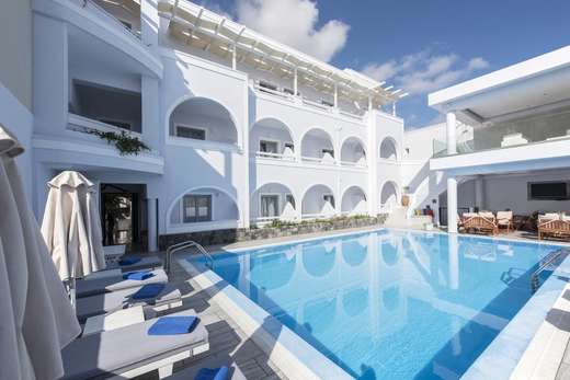 Een foto van Blue Waves Hotel