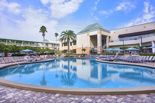 Rosen Plaza Hotel