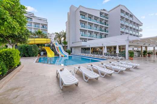 Een foto van Falcon Hotel