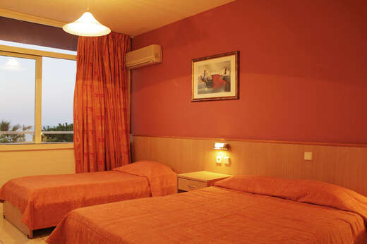 Een foto van Eri Beach & Village Hotel