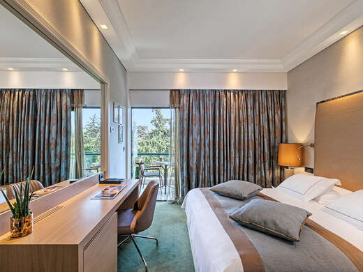 Ein Foto Rodos Park Suites & Spa Hotel