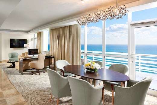 Een foto van Fontainebleau Miami Beach