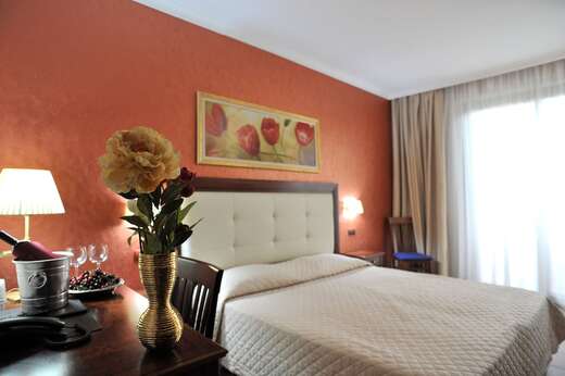 Hotel Flora
